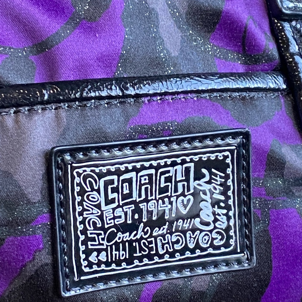 Coach NWT Poppy Purple Ocelot Daisy Glam Glitter Tote Bag F20071 - Picture 3 of 15